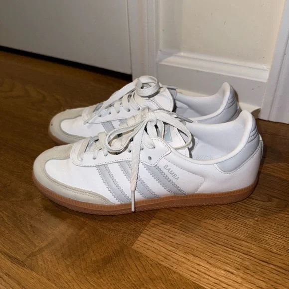 Adidas White Samba Sneakers - Picture 2 of 6